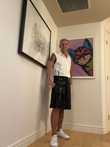 Customer photo review of Men's Solid Color Drawstring Tie Cropped Sleeveless Shirt SKUL37675
