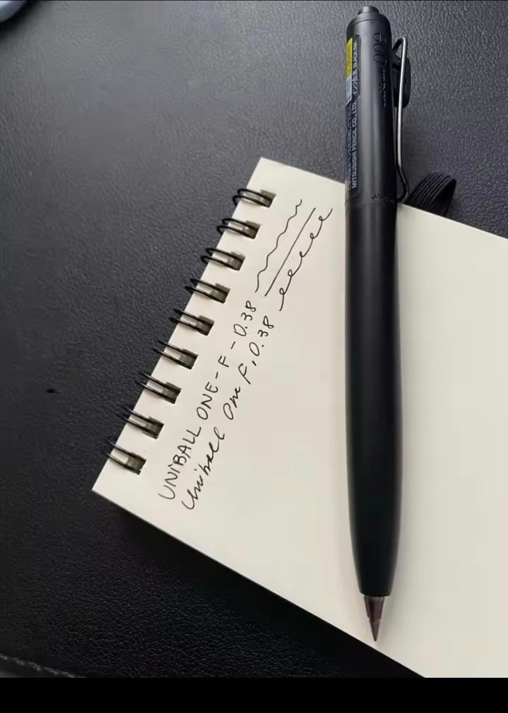Customer photo review of Uni-ball One F - Bolígrafo Tinta Gel Colores 0,38 mm