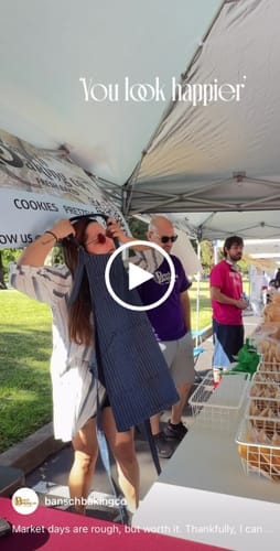 Customer video review of Navy Pinstripe Apron