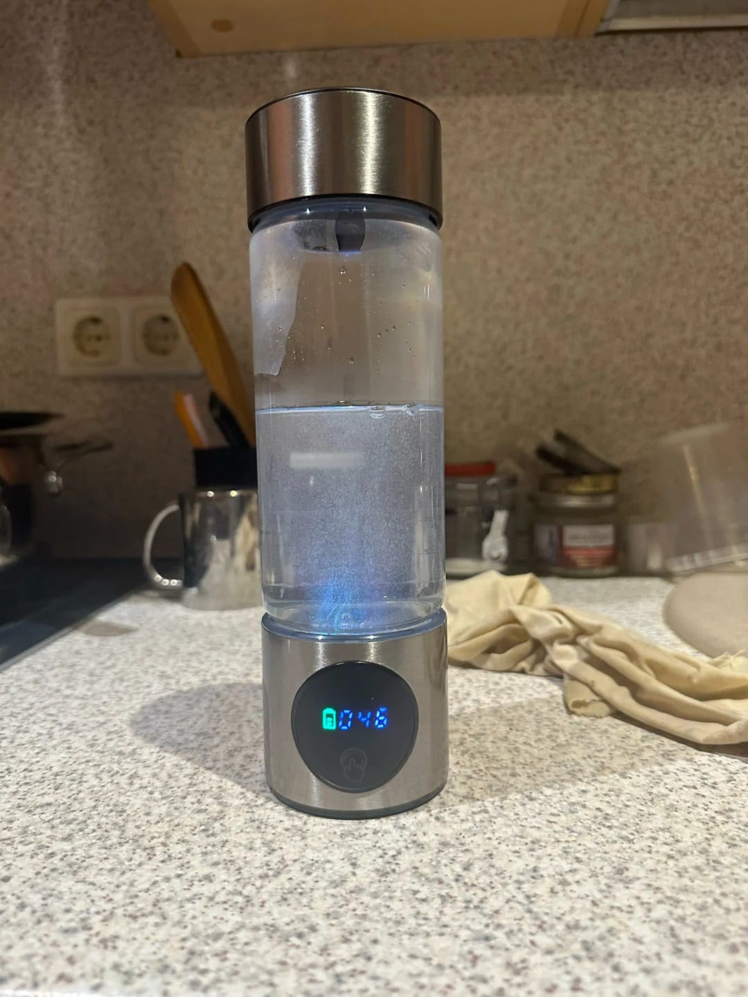 Customer photo review of ELEMENT P Hydrogen Water Bottle