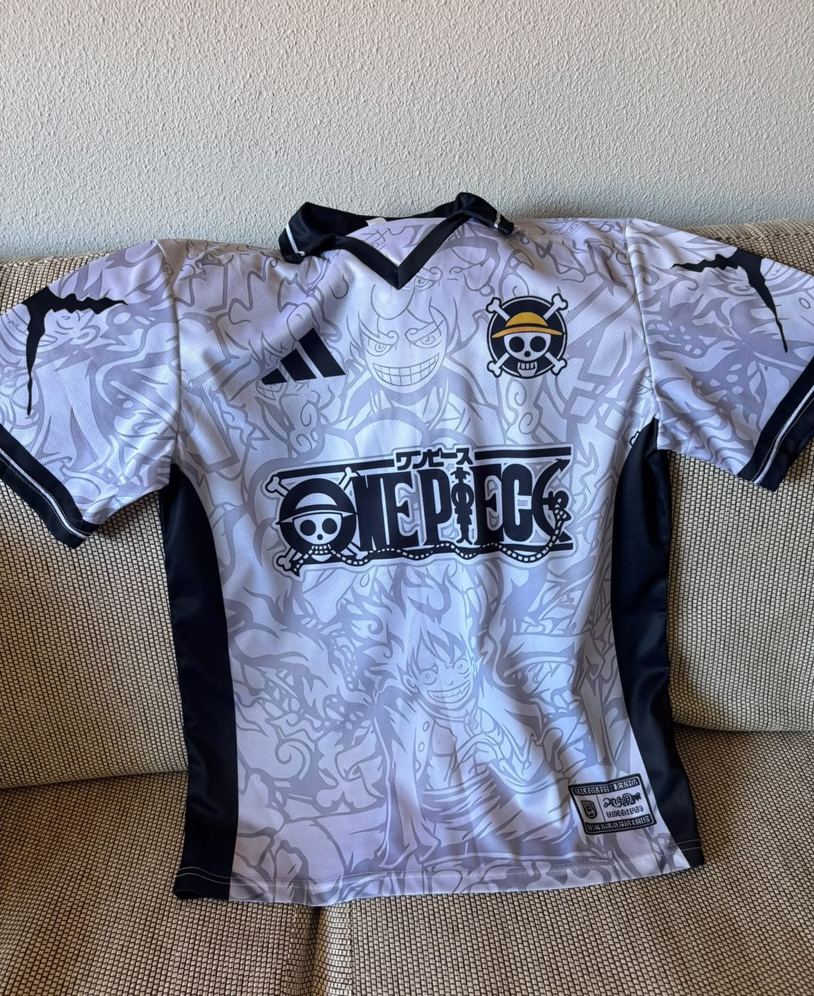 Customer photo review of Camiseta Capitán Levi