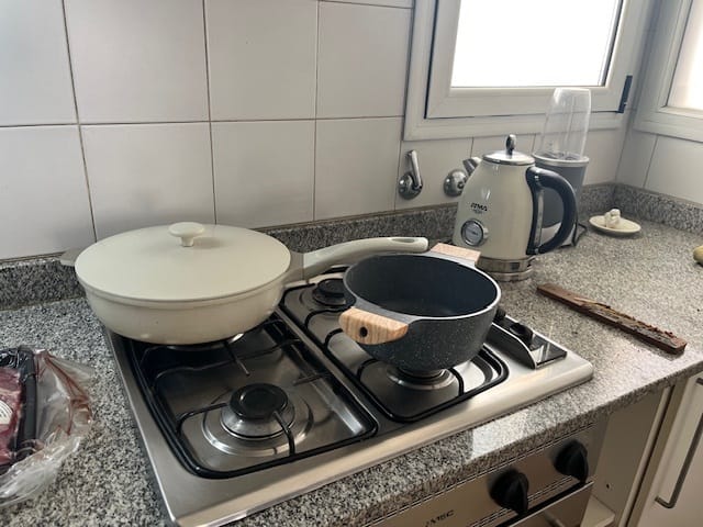 Customer photo review of Sakura Signature Cooking Set