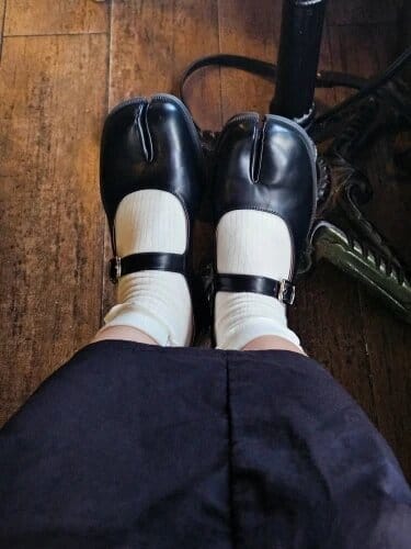 Customer photo review of Tabi loafers