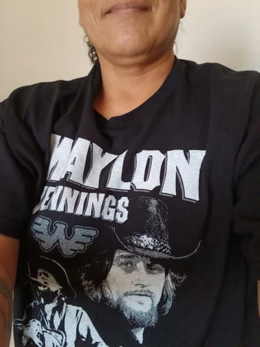 Customer photo review of Wild Side of Life Waylon Jennings Mens Tee Shirt
