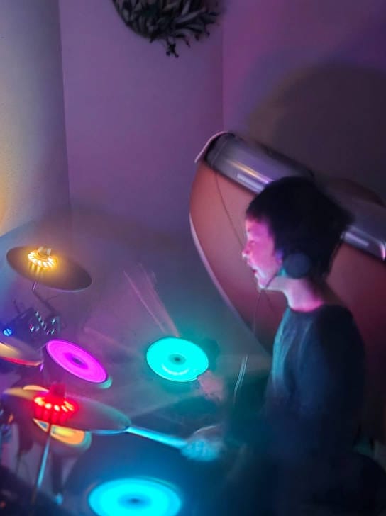 Customer photo review of Donner DED-70L Electronic Drum Set with LED Light