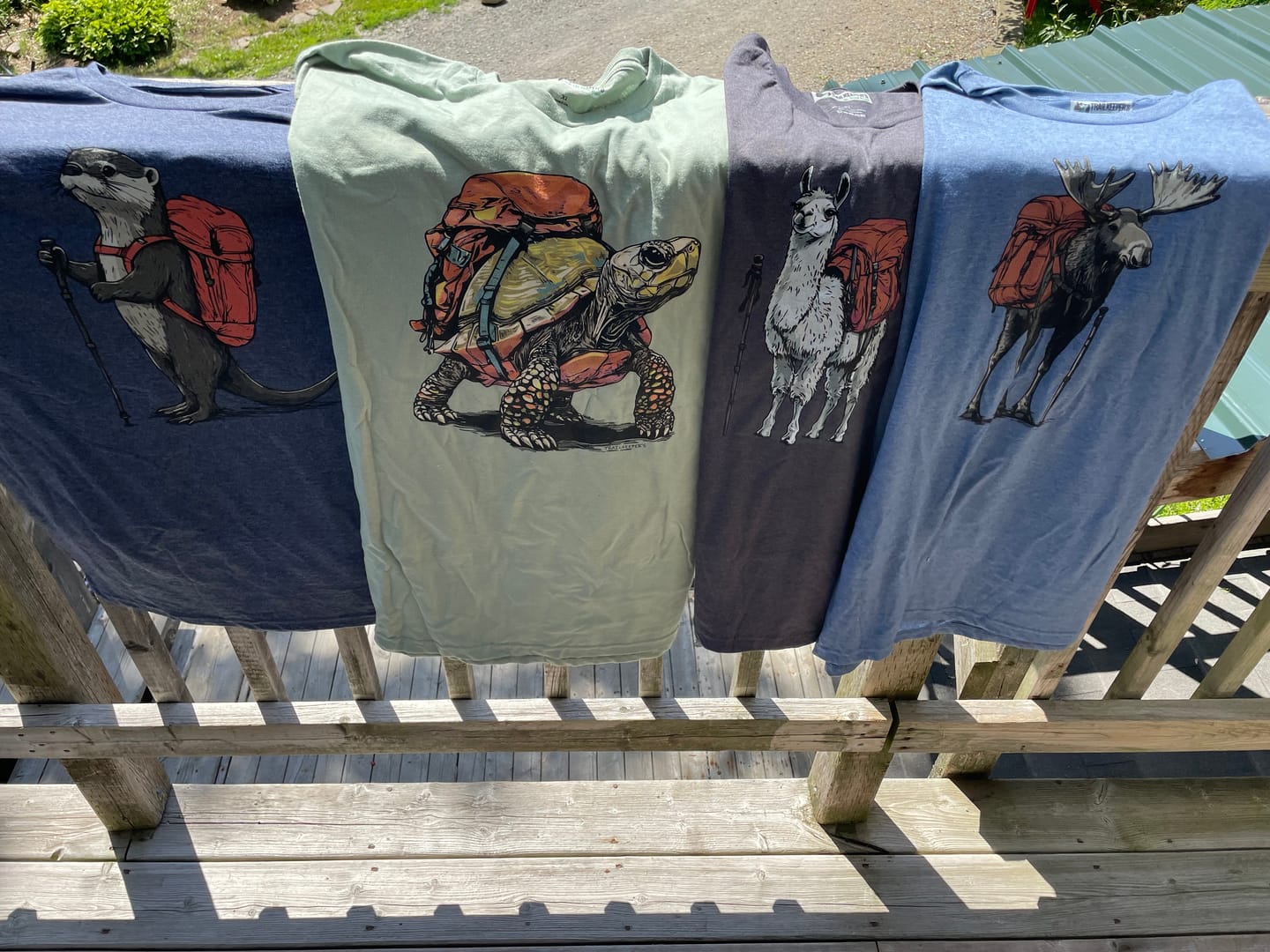 Κριτική με φωτογραφία πελάτη για το Otter Backpacker T-Shirt