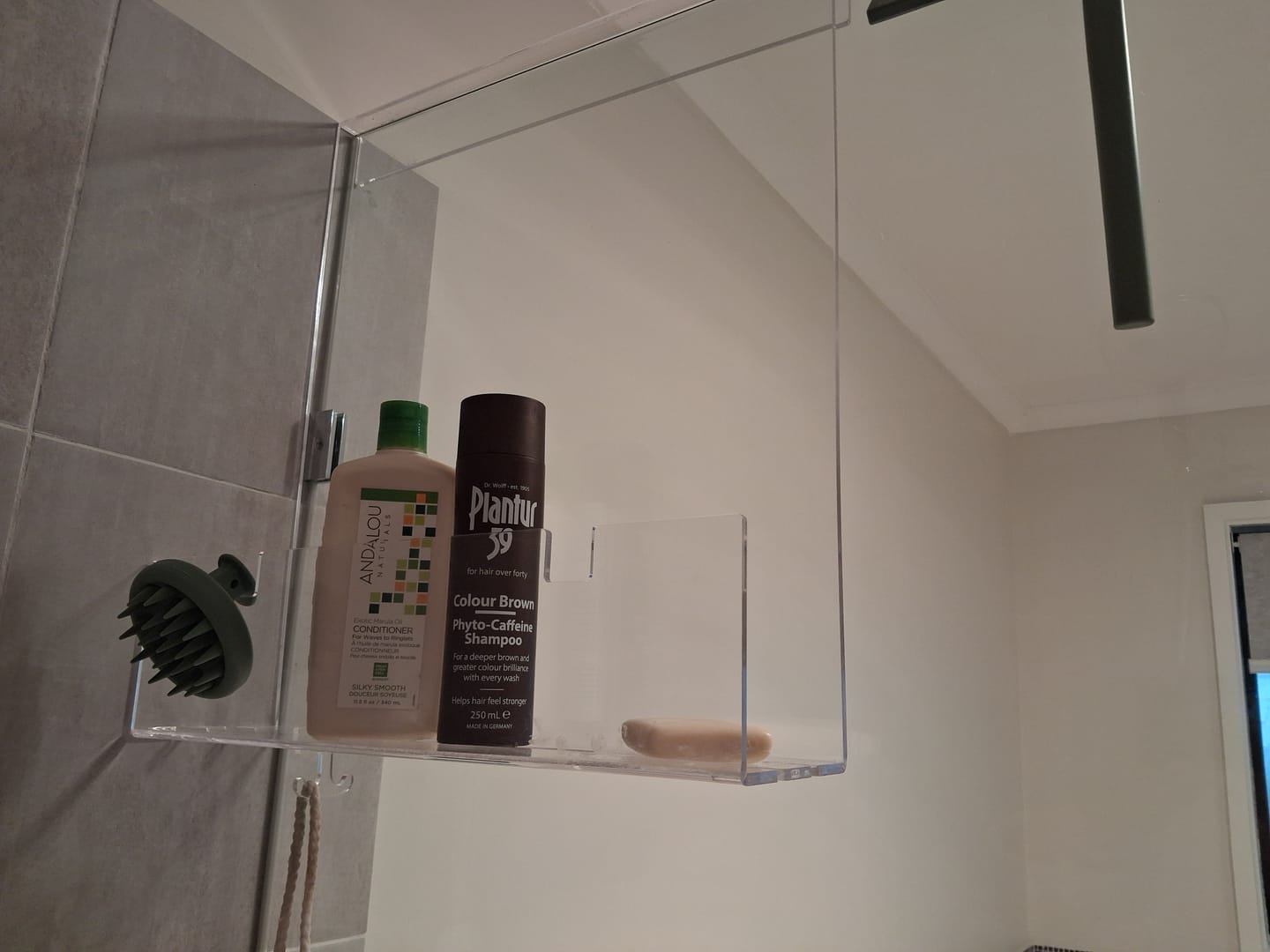 Customer photo review of Bathroom Essentials Kit