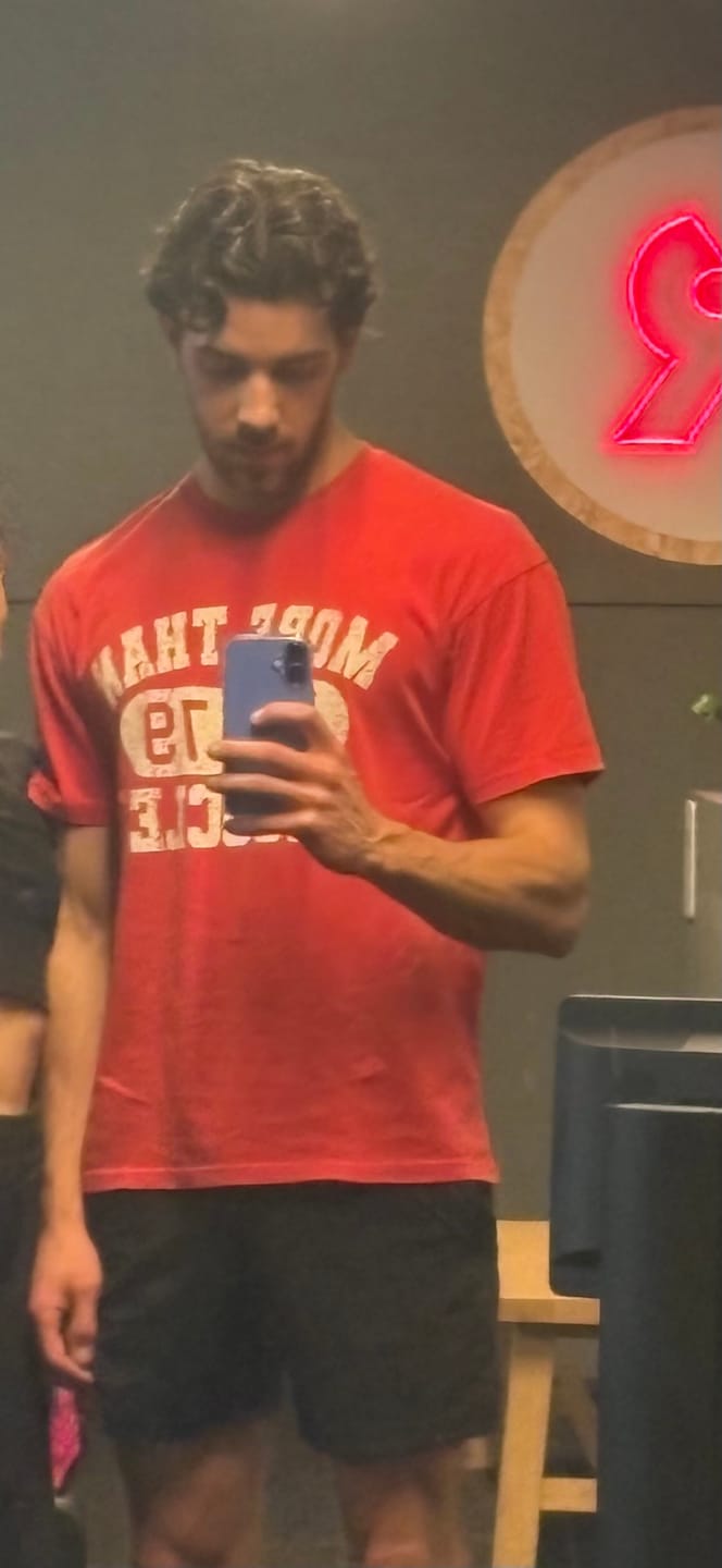Customer photo review of Relaxed Fit Gym Tee - Red