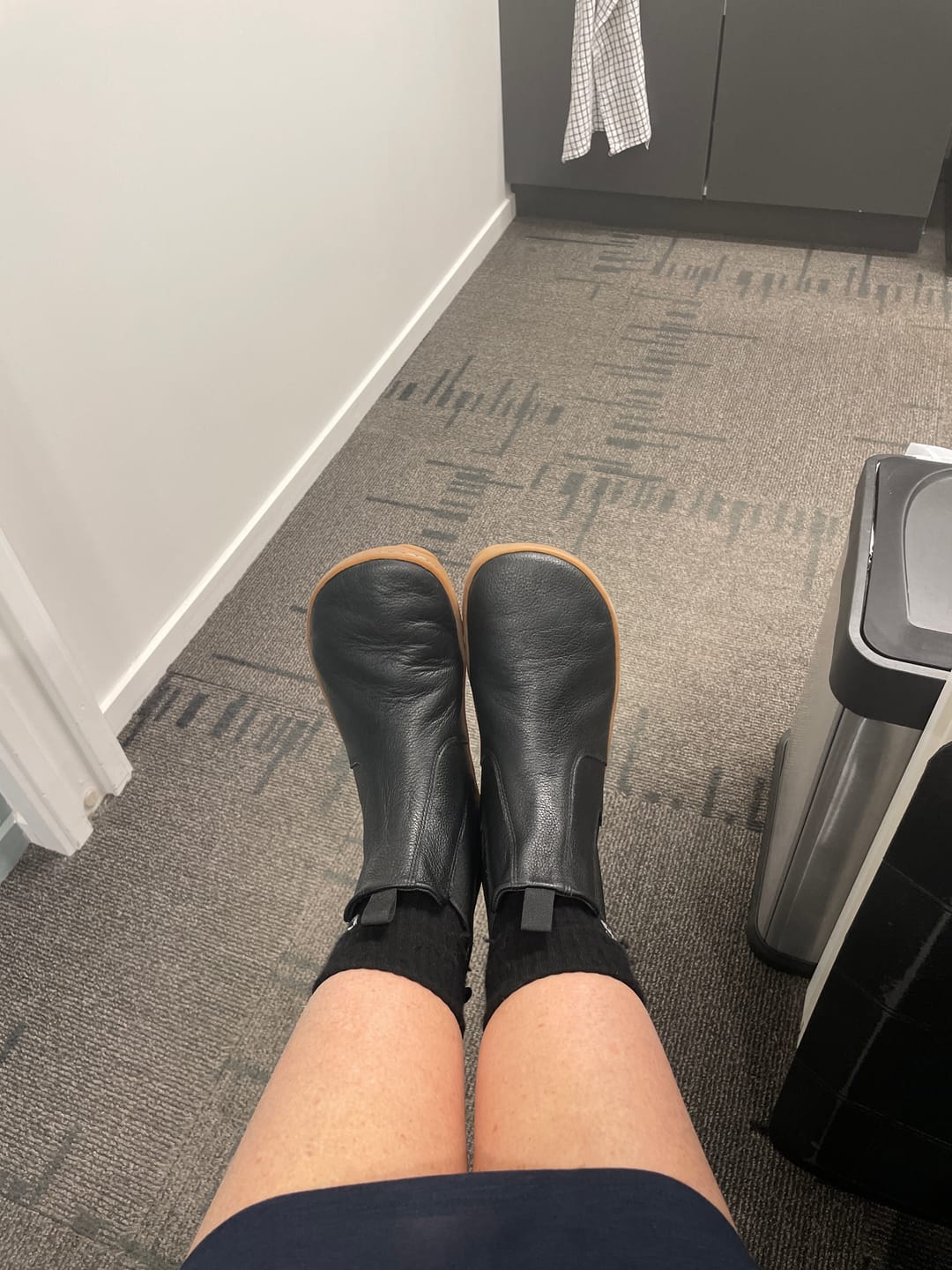 Customer photo review of BLACK GUM | CHELSEA BOOTS - ADULTS