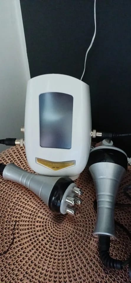 Customer photo review of AUS 40K™ Cavitation RF Slimming Machine