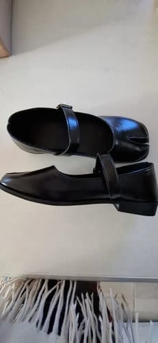 Customer photo review of Tabi loafers
