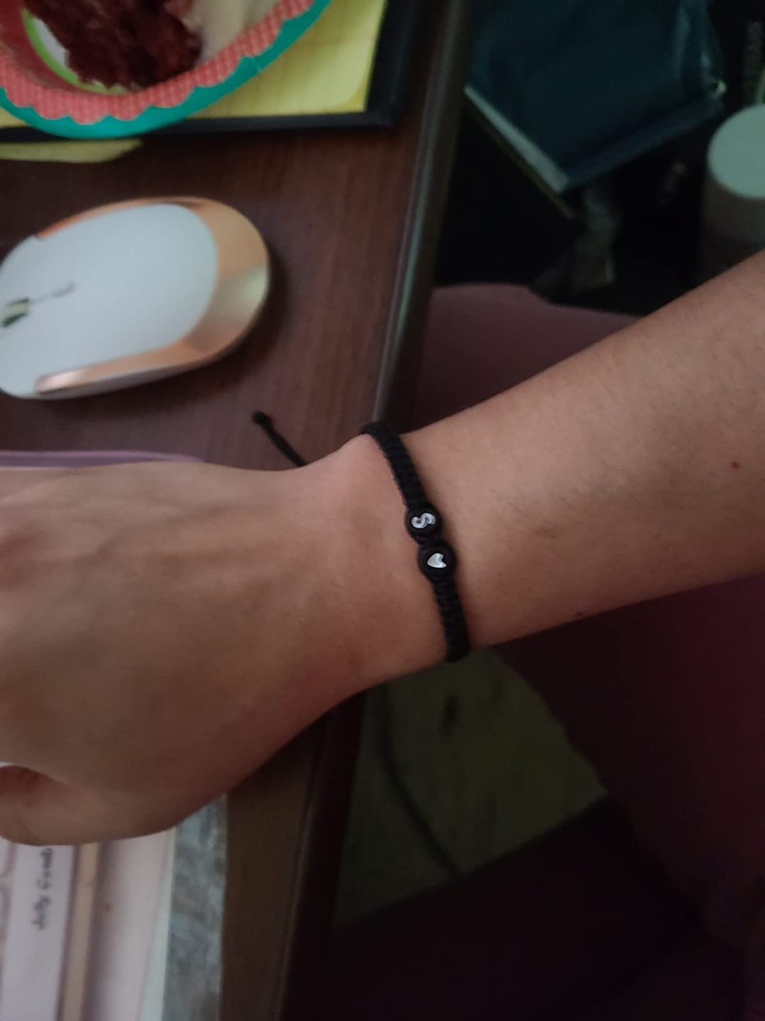 Customer photo review of Verstellbares Armband mit Initiale & Herz