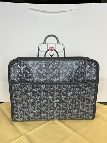 Customer photo review of JetSet Valise Case