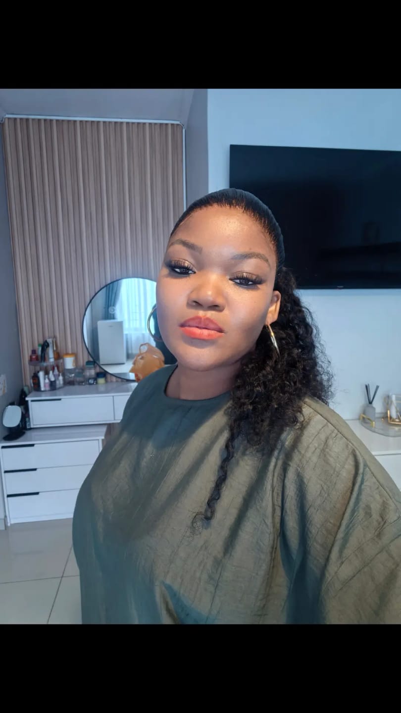 Customer photo review of 20" 100g & 24" 150g Water wave Pony