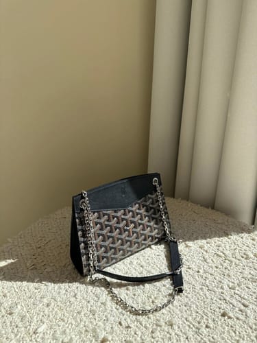 Customer photo review of Rouette Noir Mini Carryall