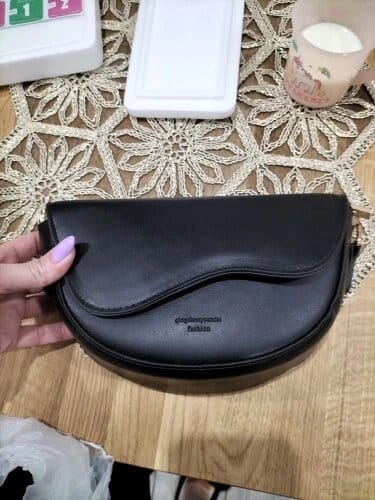 Customer photo review of Phoebe Vintage Handbag