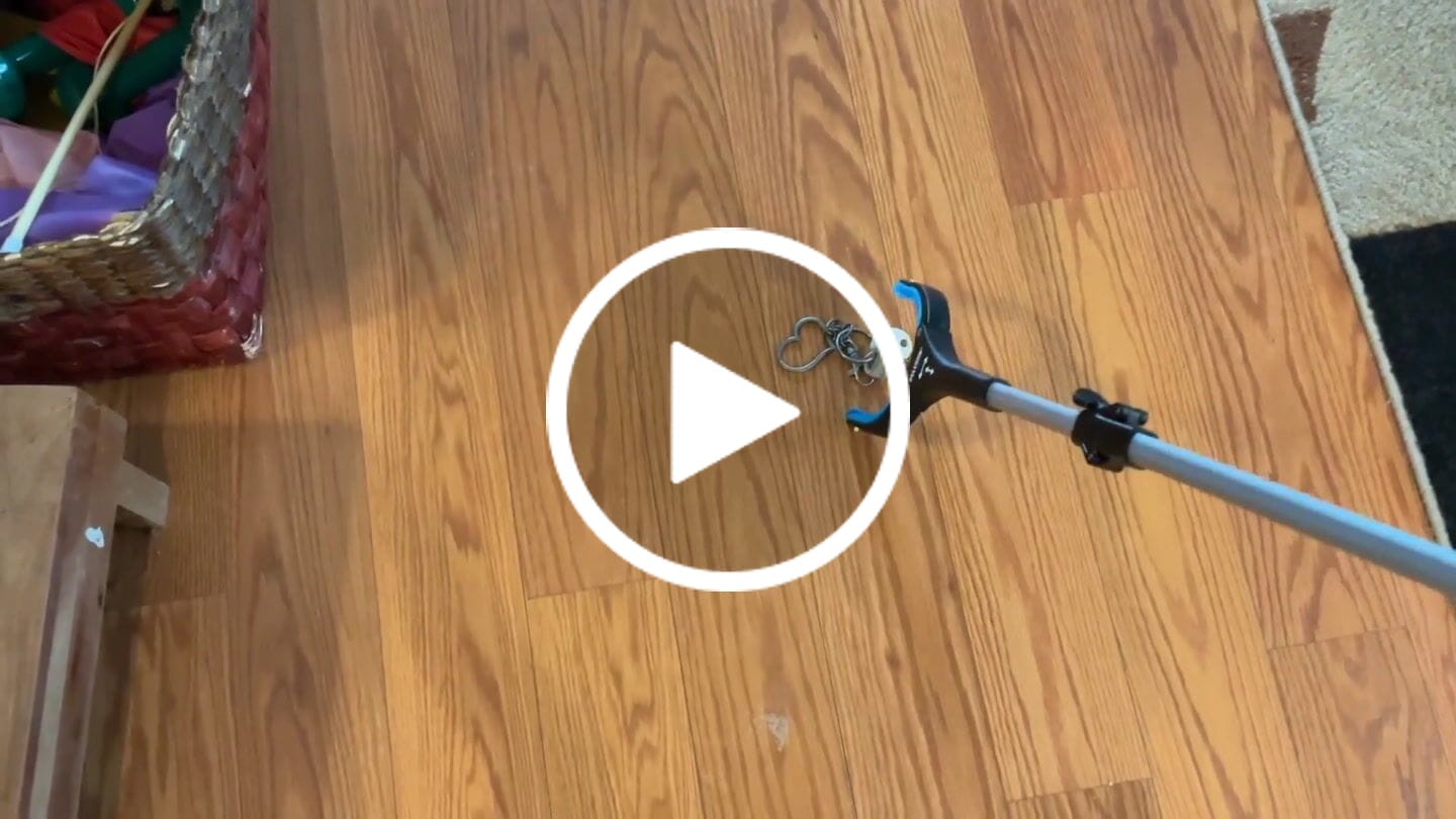 Customer video review of 43" Foldable Grabber Reacher