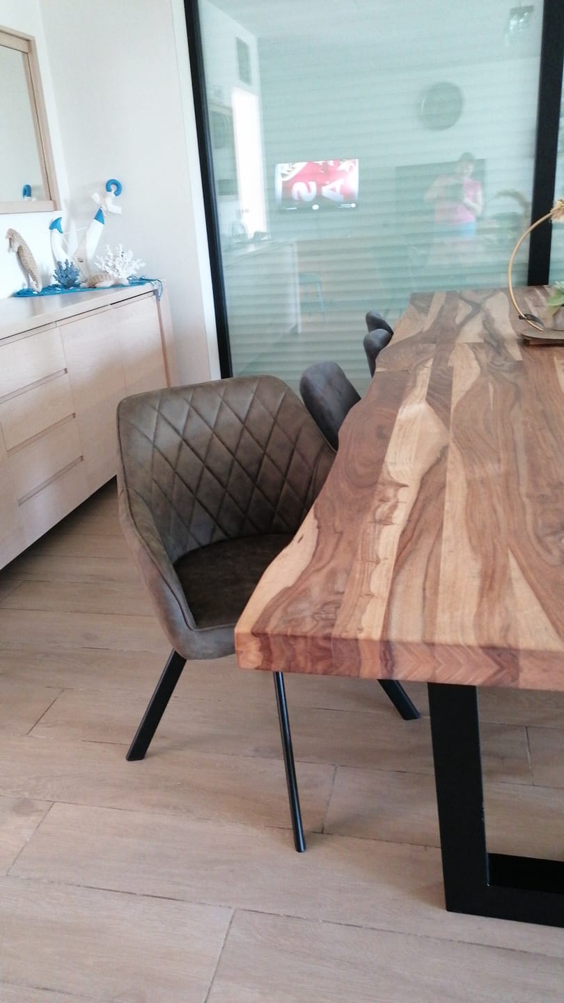Customer photo review of Brione Draaibare Eetkamerstoel - Groen
