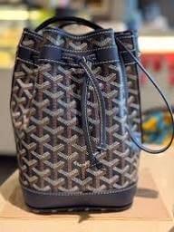 Customer photo review of Petite Flot Bucket