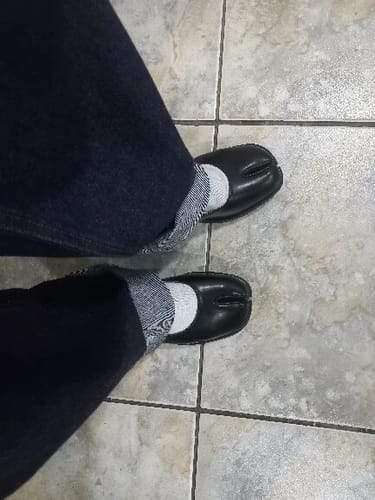 Customer photo review of Tabi loafers