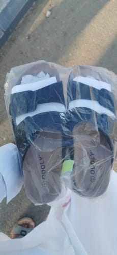 Customer photo review of Unisex Arizona Narrow Smooth Sandals