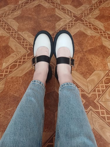 Customer photo review of Mėnulis Closed Toe Sandals
