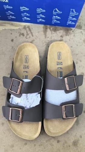 Customer photo review of Unisex Arizona Narrow Smooth Sandals
