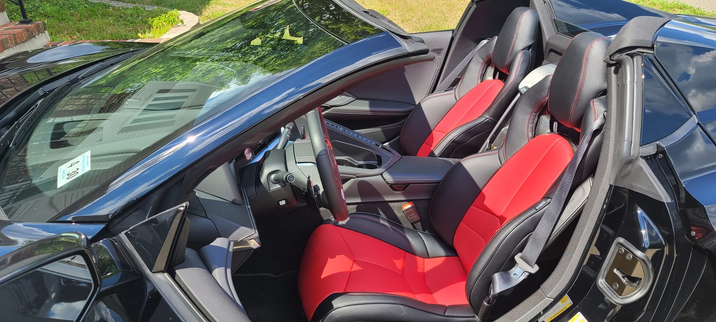 Customer photo review of Corvette C8 Custom Leather GT2 Seat Cover