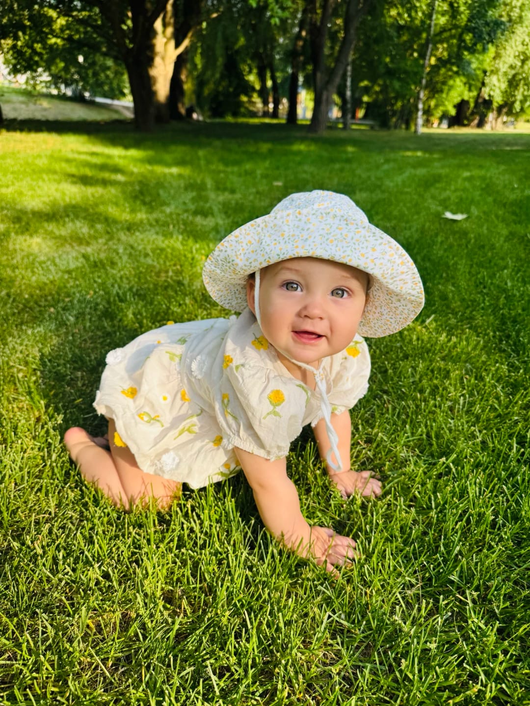 Customer photo review of 3D Daisy Embroidery Romper