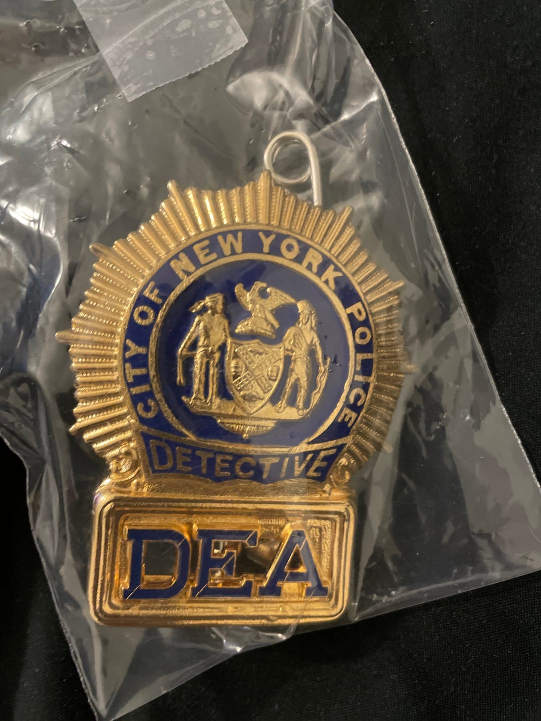 Customer photo review of NYPD New York Police Detective Badge Solid Copper Replica Movie Props