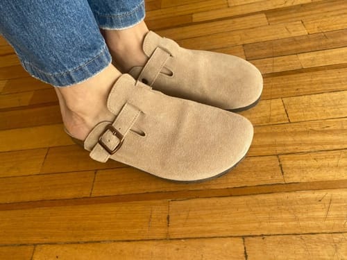 Customer photo review of Unisex Arizona Narrow Smooth Sandals