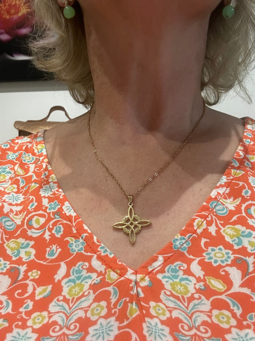 Customer photo review of Collier "Bouclier Mystique" - Noeud de Sorcière