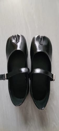 Customer photo review of Tabi loafers