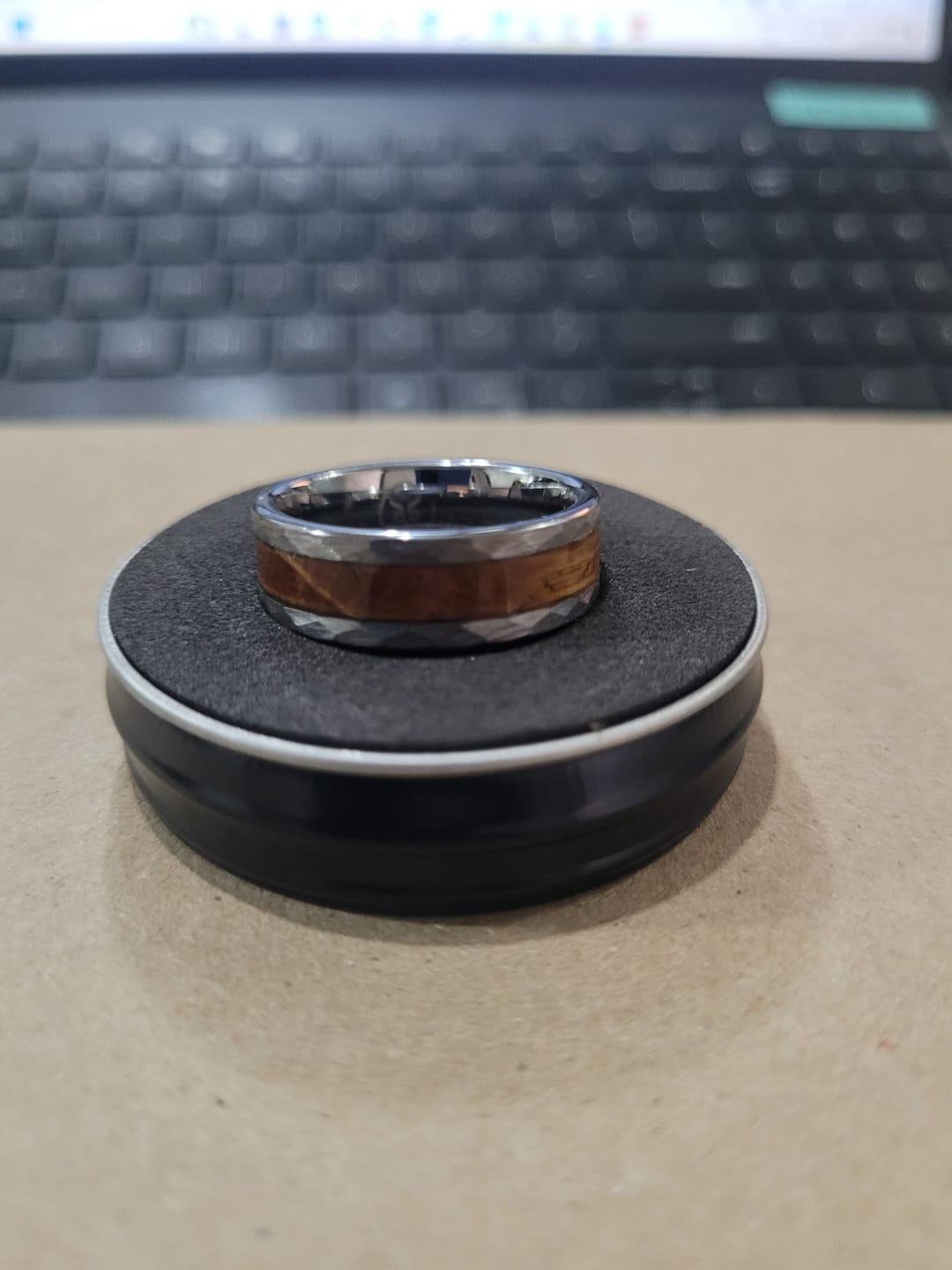 Customer photo review of Die Dagdronk - Brandy Infused Wood Inlay