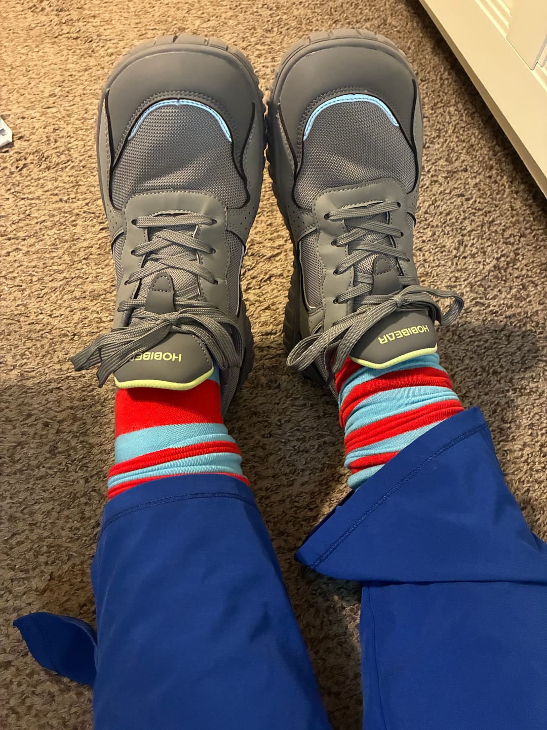 Customer photo review of Crest - Wide Toe Sneakers