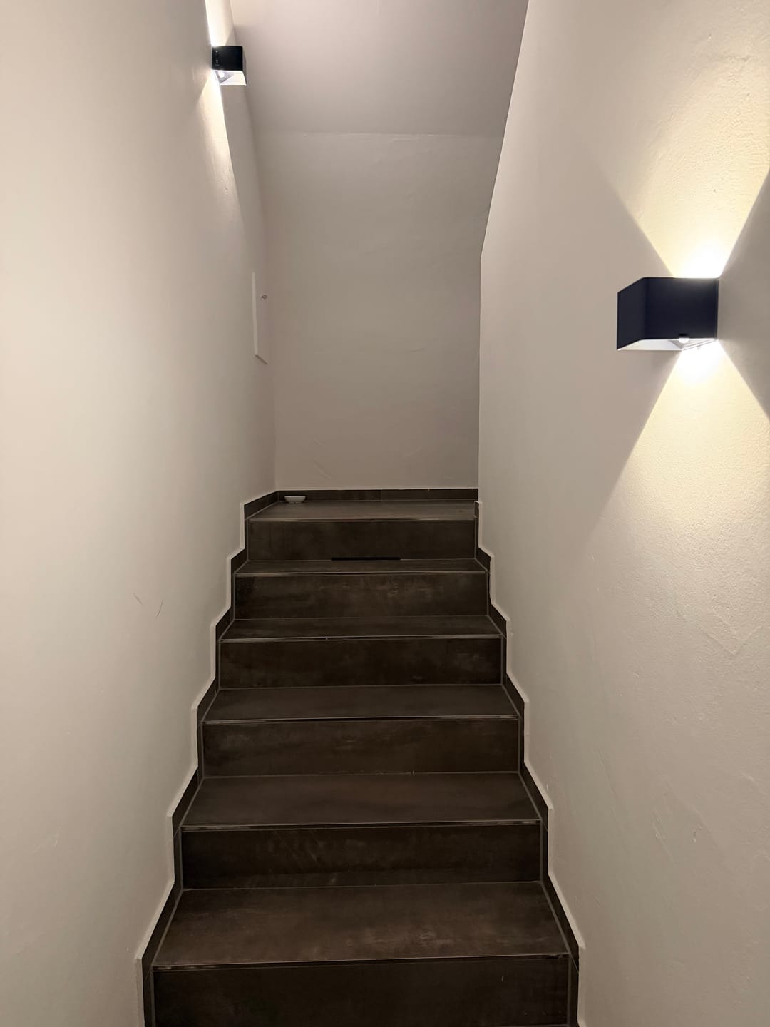 Customer photo review of CUBE+ Wall lamp | Premium Wireless
