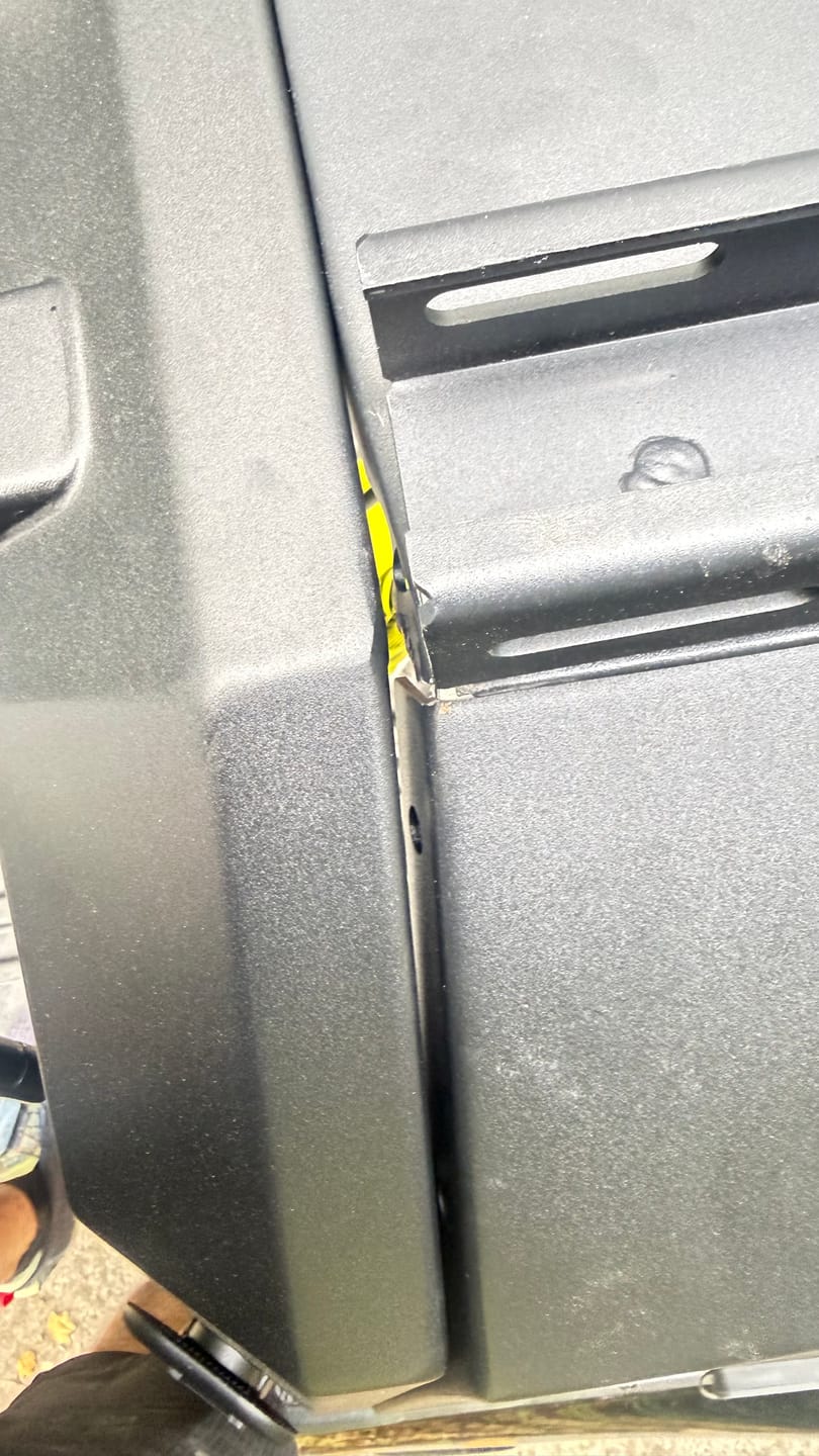 Customer photo review of OPENROAD Aluminum Truck Cap with Three-Color Light