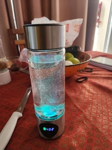 Customer photo review of ELEMENT P Hydrogen Water Bottle
