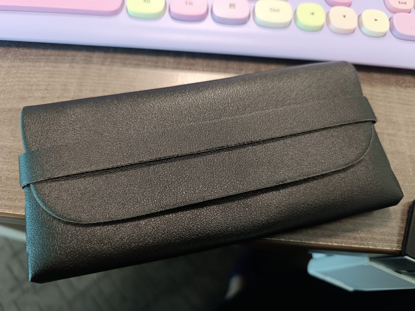 Customer photo review of FREE Sunglasses Leather Pouch + Suede Microfiber Cloth (Worth RM24.90)
