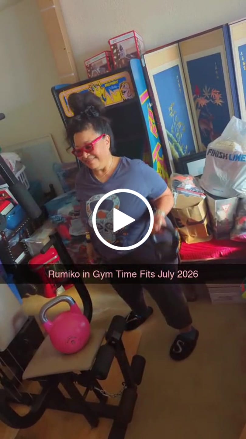 Customer video review of Floral Kettlebell V-Neck