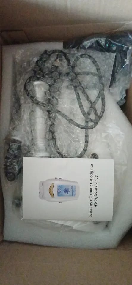 Customer photo review of AUS 40K™ Cavitation RF Slimming Machine