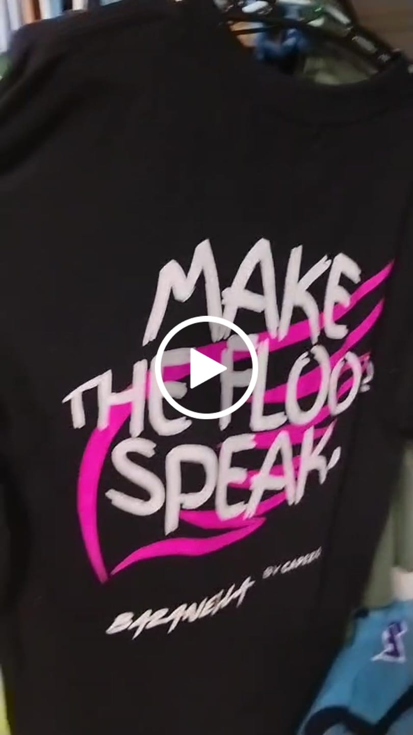 Customer video review of Camiseta Bazanella by Capezio