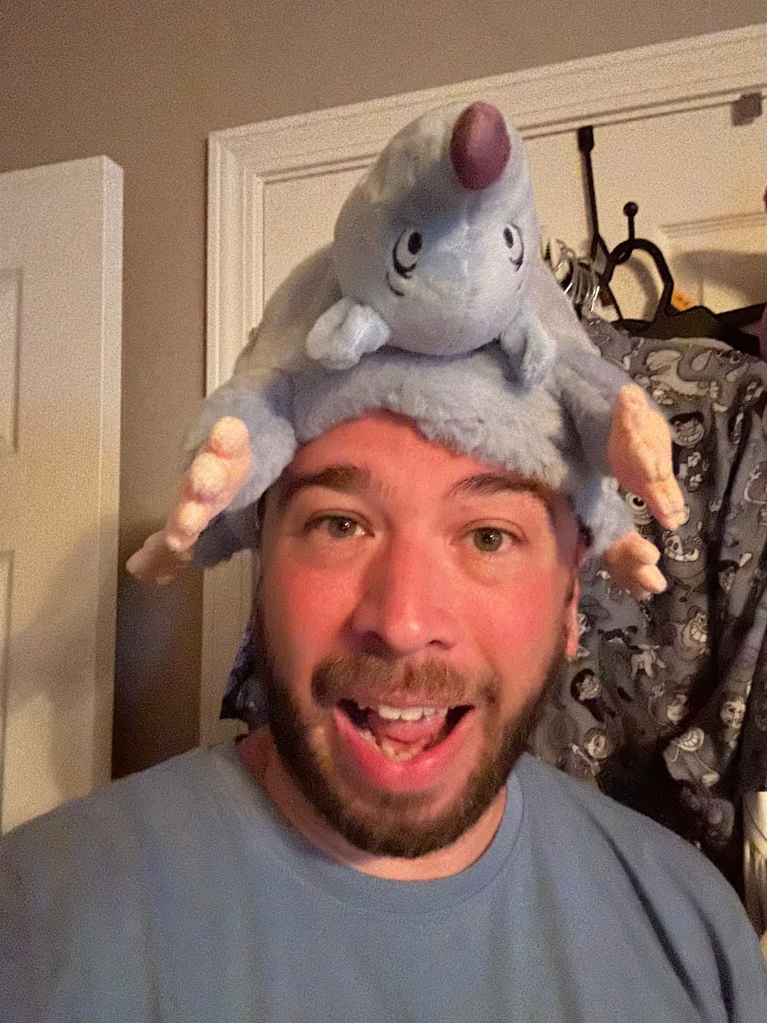 Customer photo review of Disney's A Goofy Movie "Lester's Possum Pal" – Plush Hat