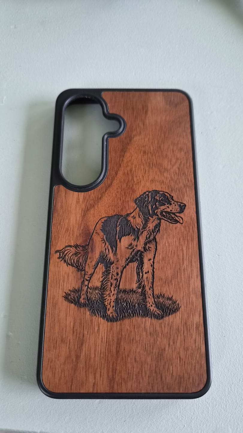 Customer photo review of Mobilskal din Hund | Valnöt