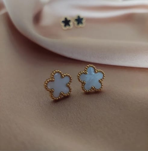 Customer photo review of Colour Clover Diamond Pendant Necklace