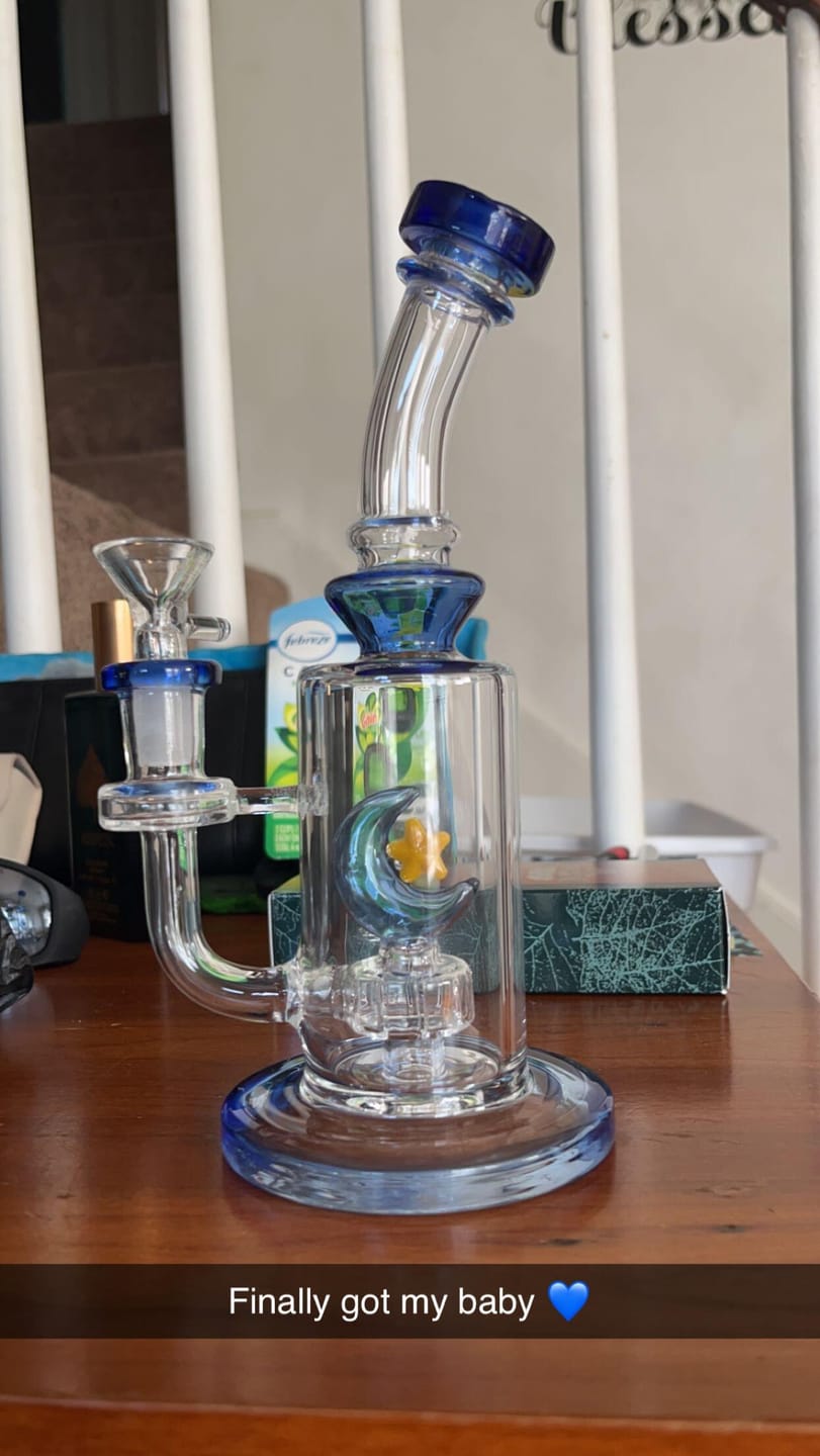 Customer photo review of CELESTIAL FIGURINE BONG