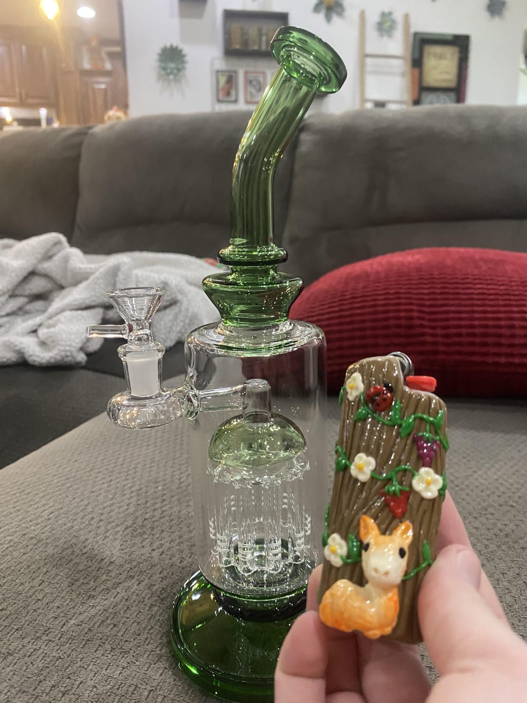 Customer photo review of EMERALD JELLYFISH BONG