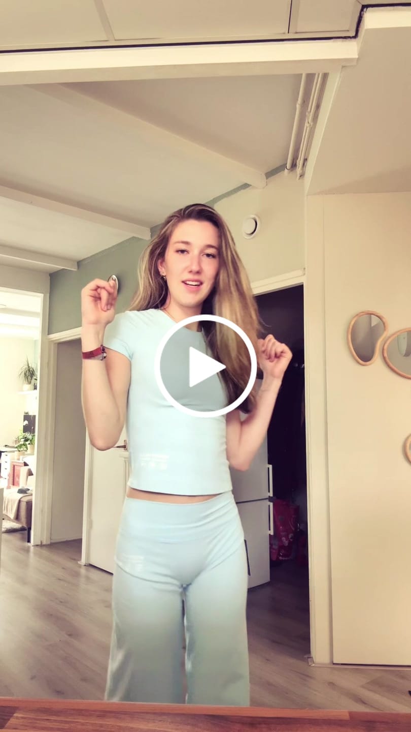 Customer video review of ACTIVE STRAIGHT LEG PANTS LIGHT BLUE