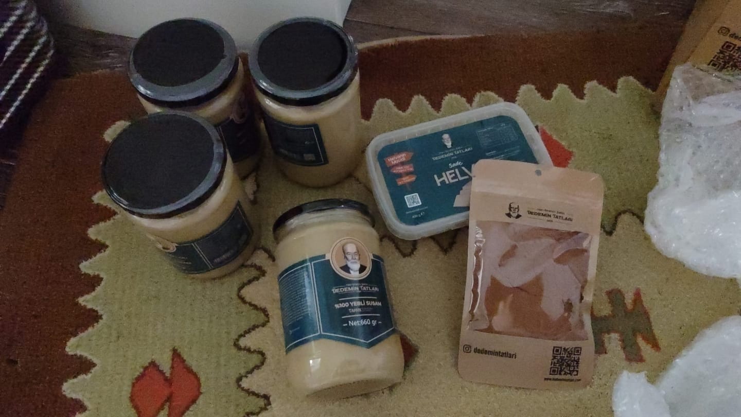 Customer photo review of %100 Yerli Susamdan Çiğ Tahin - 660gr 4'lü Paket