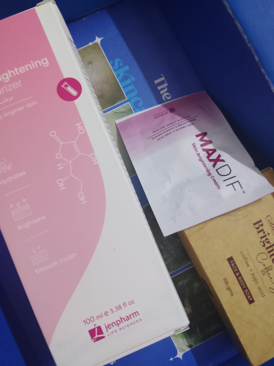 Customer photo review of Maxdif Brightening Moisturizer